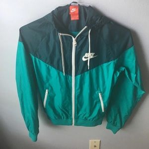 LIMITED EDITION Nike Windbreaker